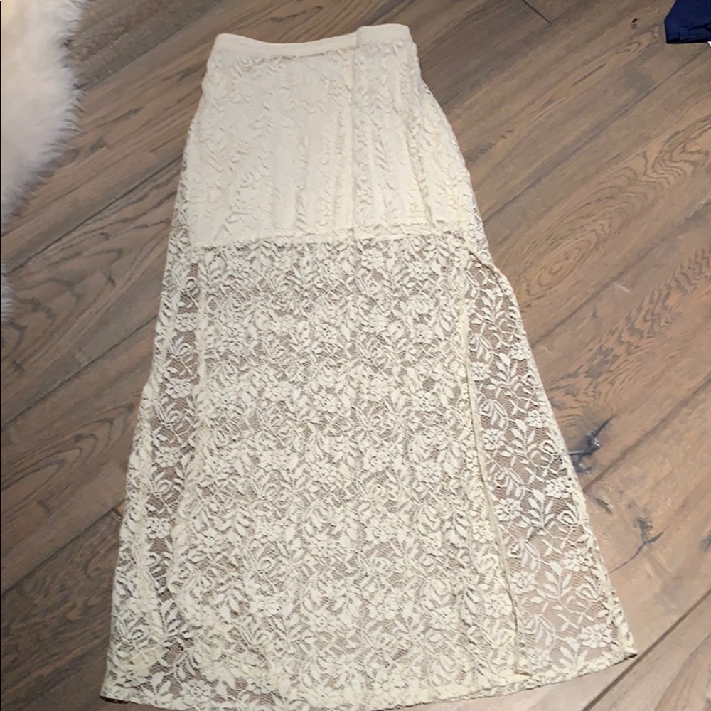 Lace A&F skirt small